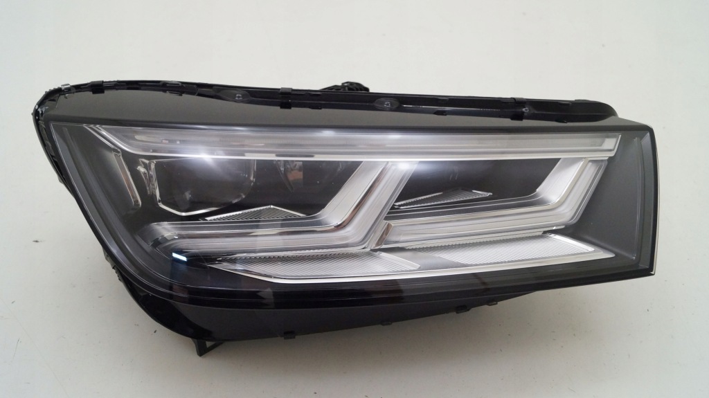 Купити Audi q5 2 80a 17-20 full led правий правий фара