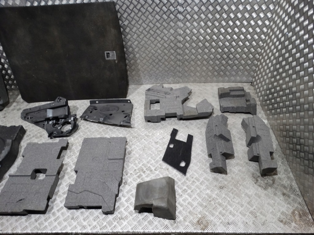 фото №6, Ideal kpl.wyposażenie багажника maserati levante 1