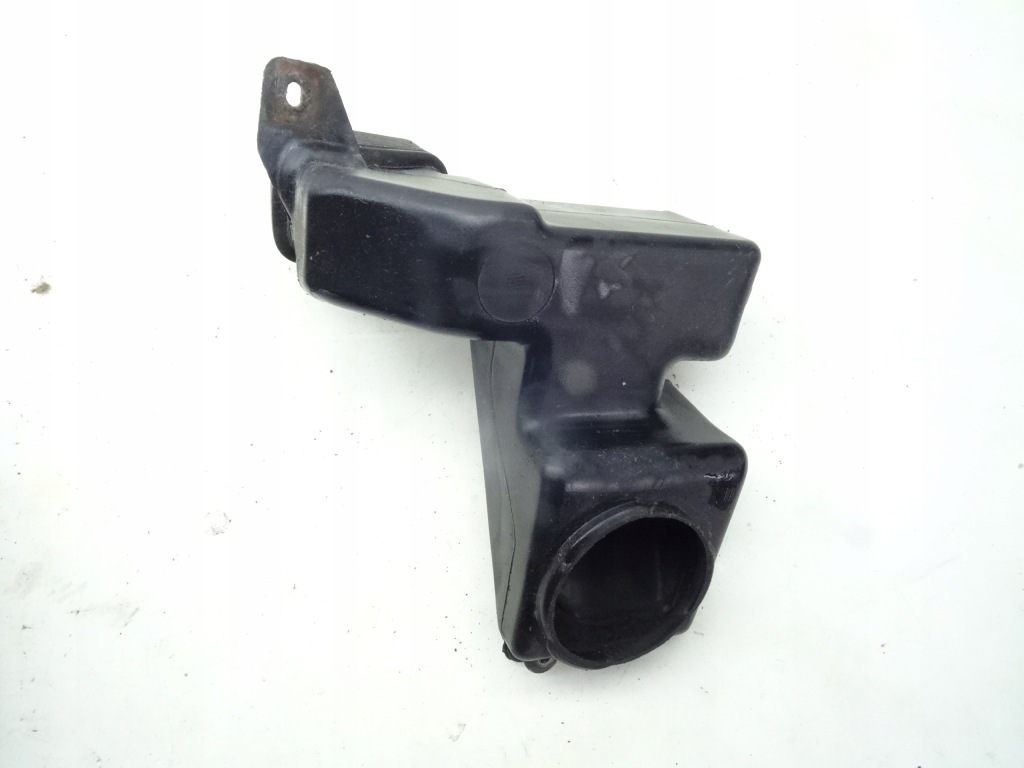 фото №2, Audi a8 d2 труба воздухозаборник генератора 4d0903423b