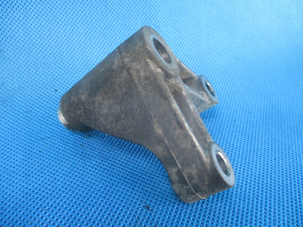 фото №2, Кронштейн ролики vw touareg audi q7 059145174c