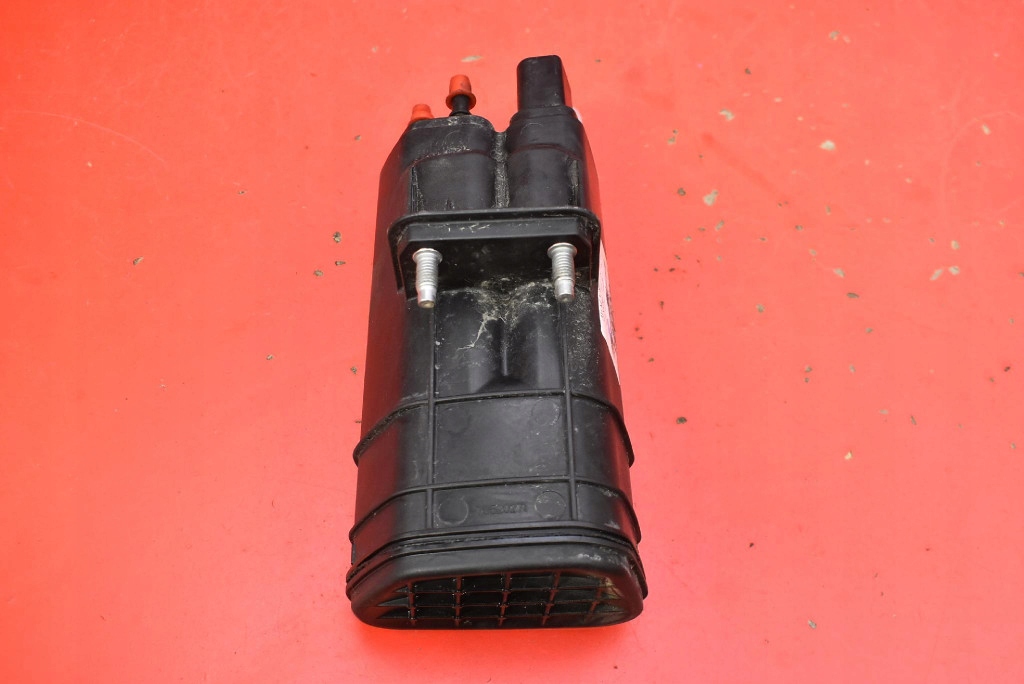 фото №6, Фильтр угольный 8201184565 dacia logan 2 ii 1.2 16v 75 km 13-16