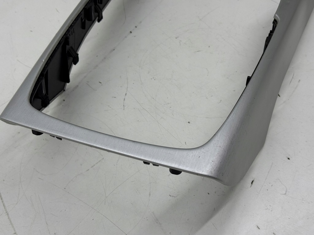 фото №5, Audi a6 c7 молдинг декоративная dekor туннель среднего шлифованный алюминий