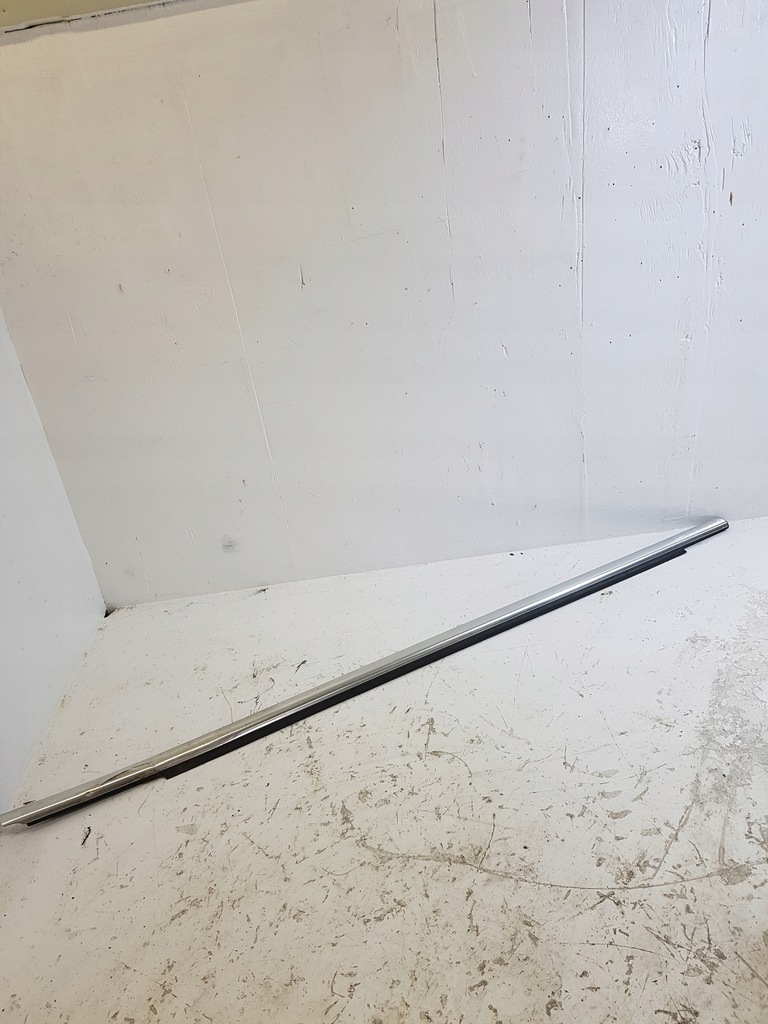 фото №1, Молдинг двері права передня volkswagen tiguan