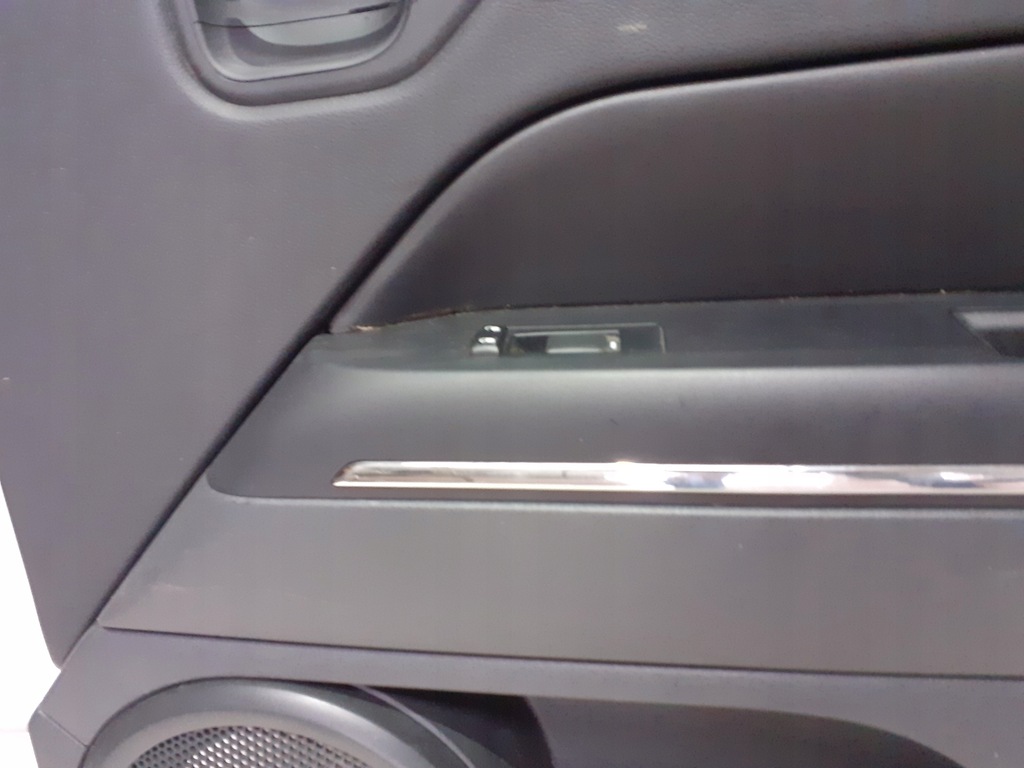 фото №3, Обивка дверь правый перед jeep compass