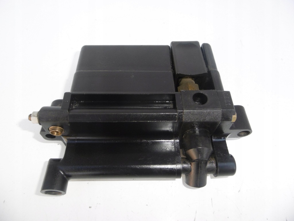 фото №8, Клапан датчик блокування міст renault magnum