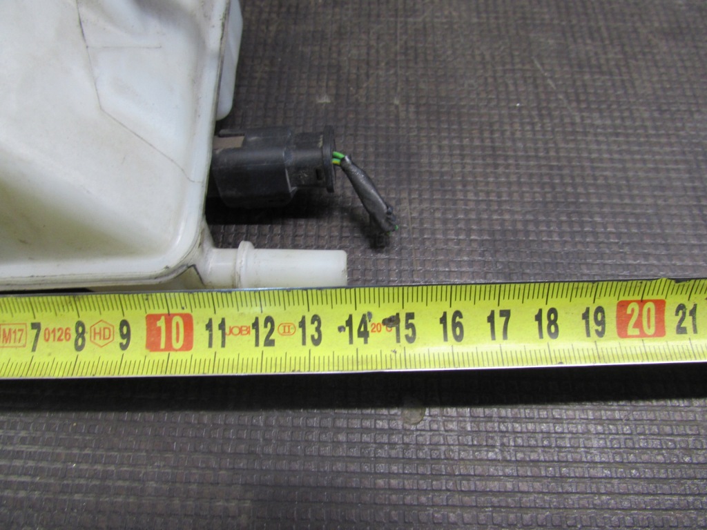 Бачок жидкость тормозной peugeot 5008 i 09-13r Цена