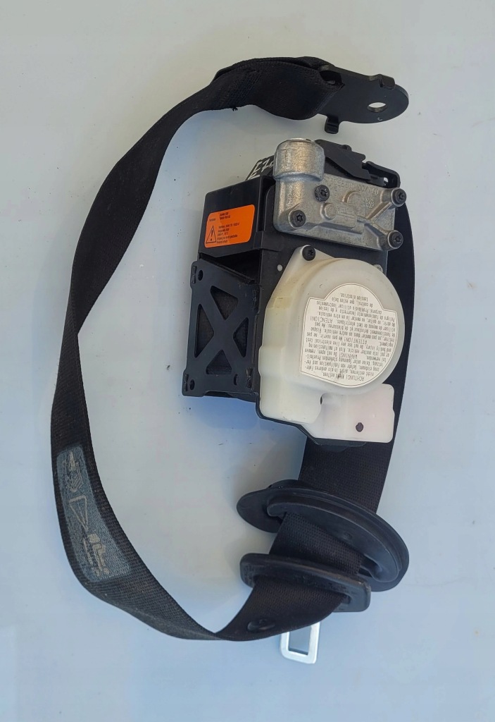 Купить Ремень безопасности правая  перед bmw x5 e70