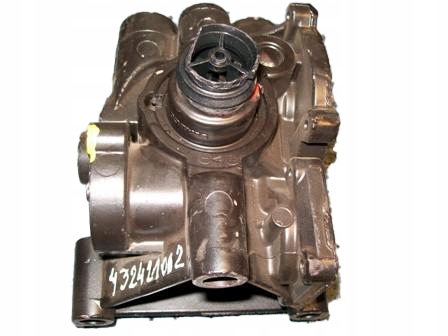 Купить Клапан основание осушителя mercedes 4324210020