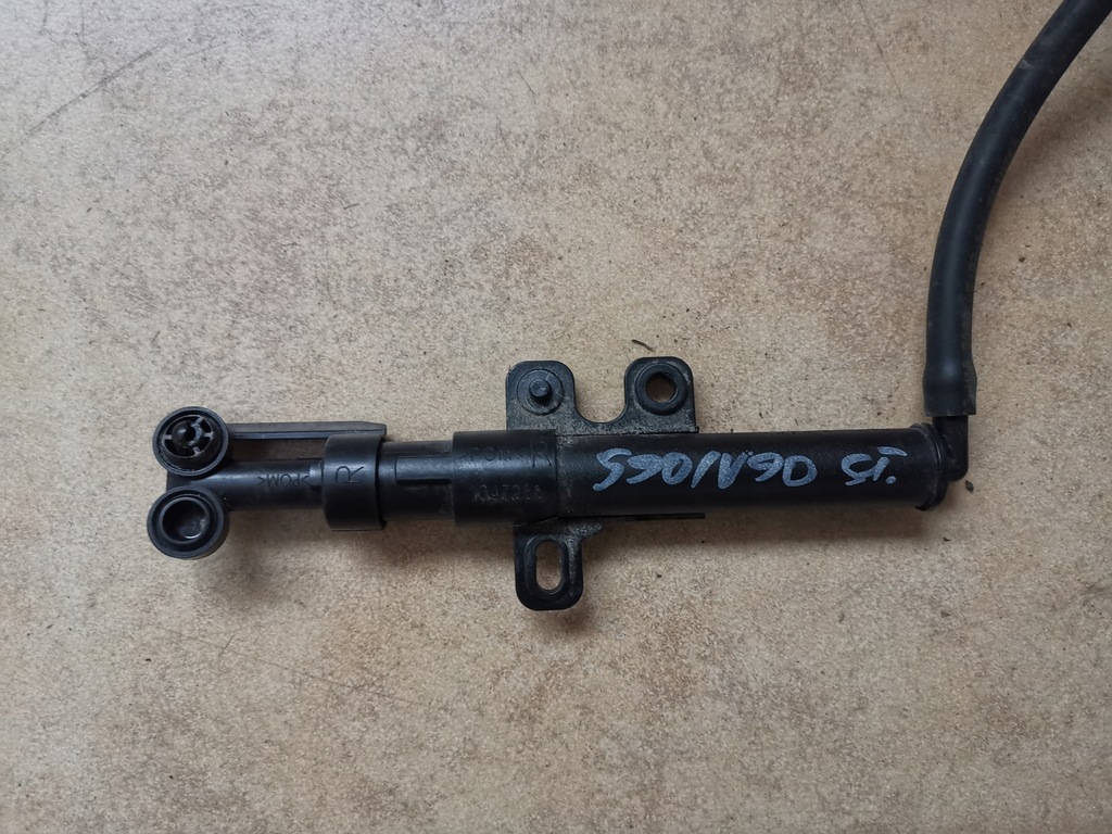 фото №1, Volvo s90 v90 омыватель фара лампы правый