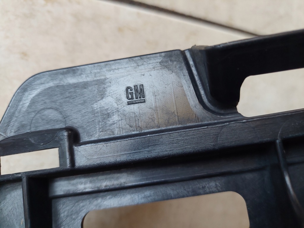 фото №13, Решітка радіатора --- решітка радіатора --- opel zafira c - lift - 2016