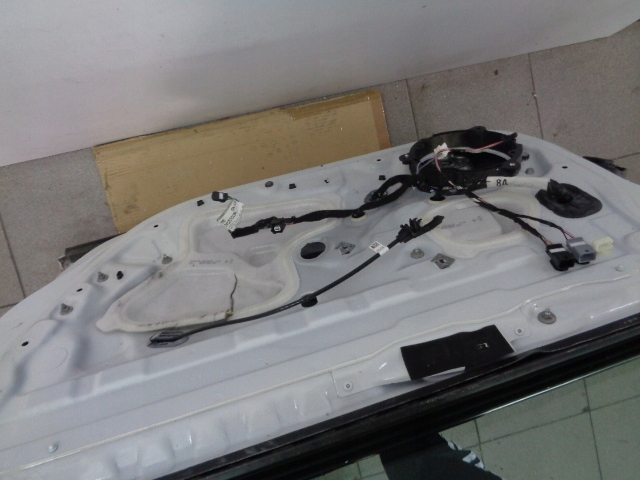 фото №9, Дверь правый перед полный renault megane iv хэтчбек teqnc перламутр