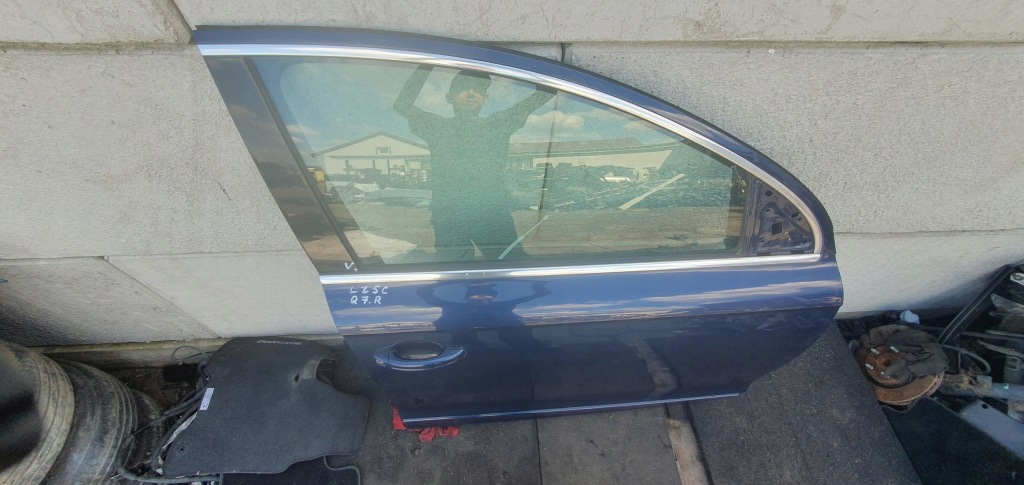 Двері праві перед audi q7 4l lak.lz5c Київ