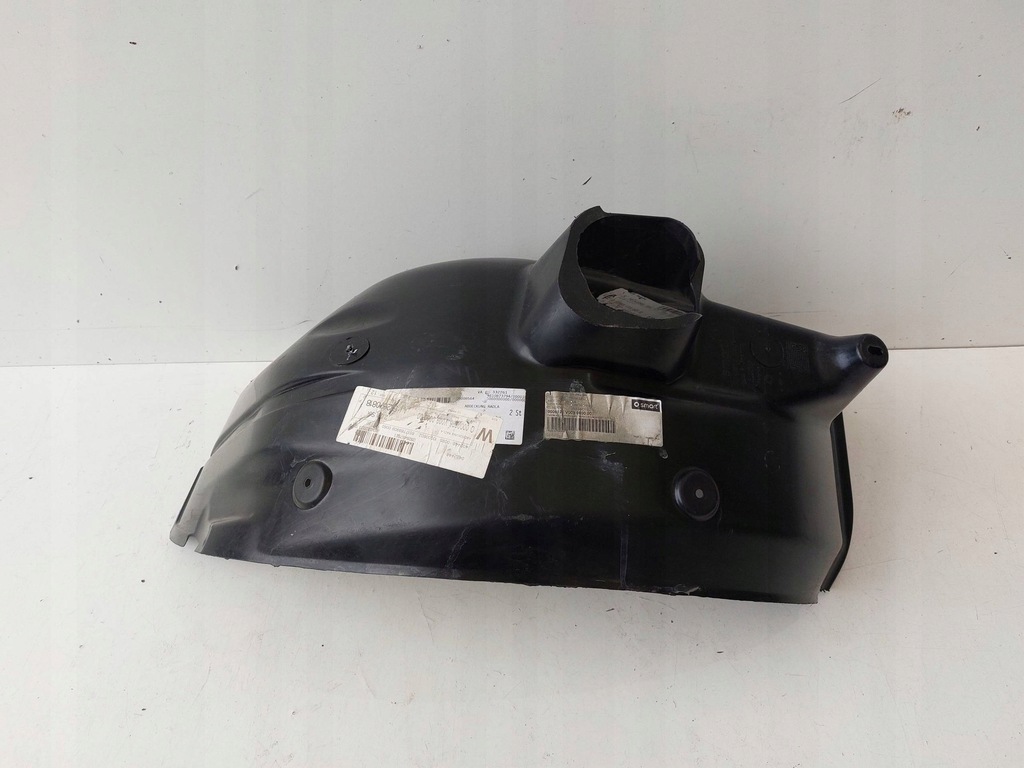 фото №1, Smart оригинальный номер 0000826v009 подкрылок fortwo