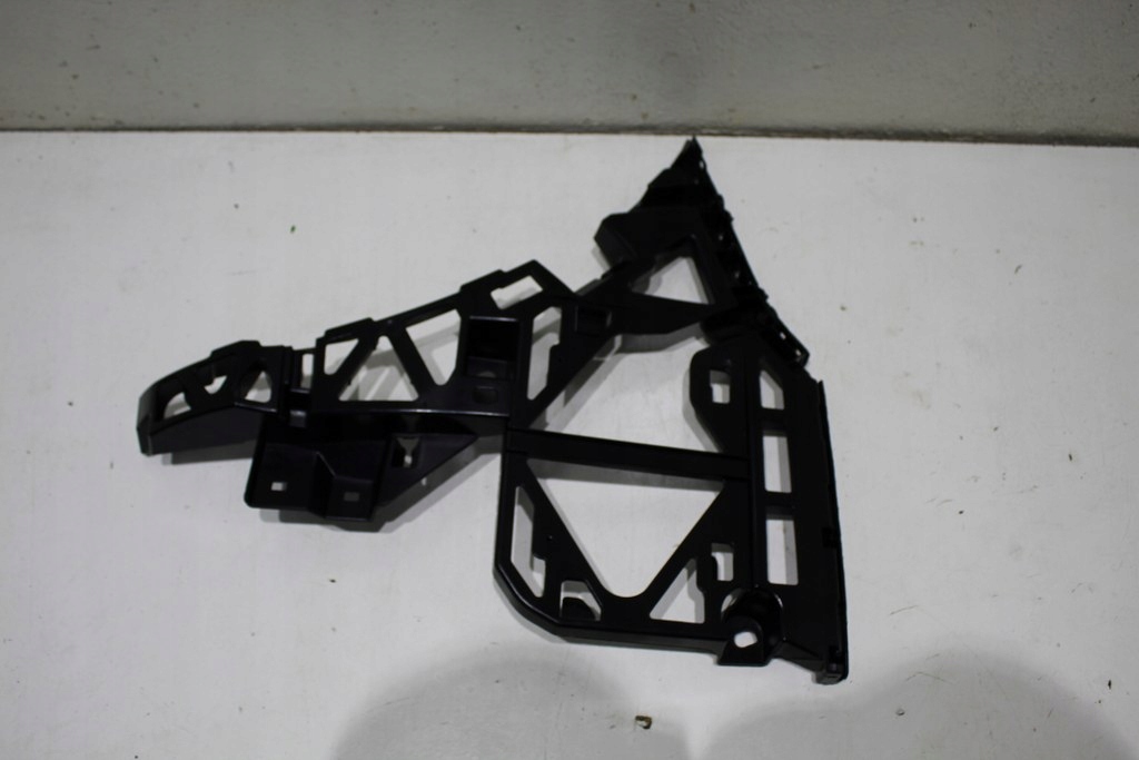 фото №1, Mercedes gle 166 ml w166 направляющая левый бампер задняя ła