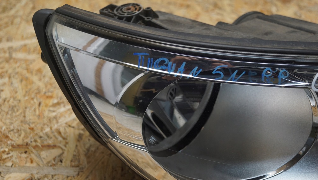 фото №6, Лампа правый перед vw tiguan 5n i