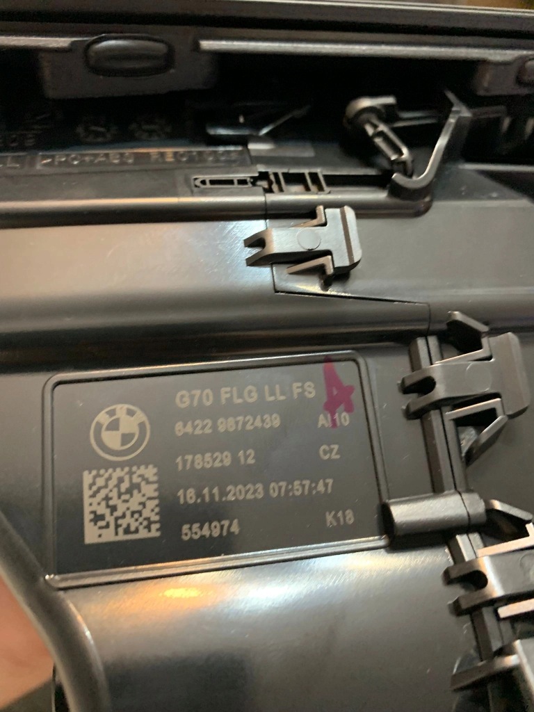 Декори накладки декоративні панелі тунель bmw 7 g70 i7 g70 карбон великий комплект Недорого