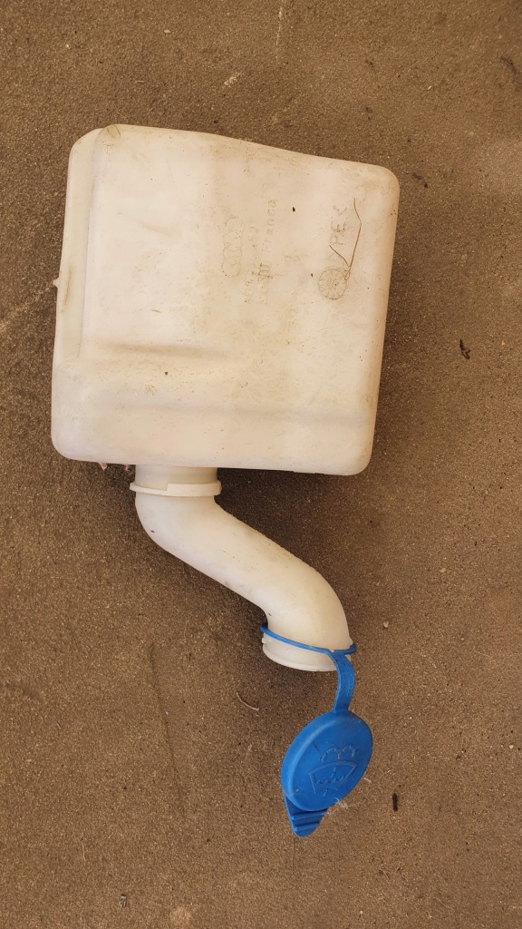 Купити Бачок рідина do омивача audi a4 b5 kpl