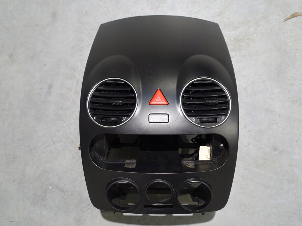 фото №1, Vw new beetle 1c0 2005-10 lift консоль средняя панель радио решётка обдув