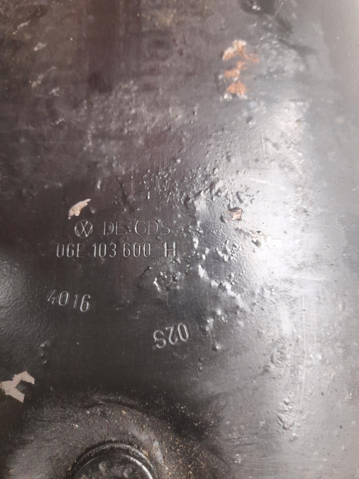 Поддон масляная audi q7 2017 06e103603bd с Разборки