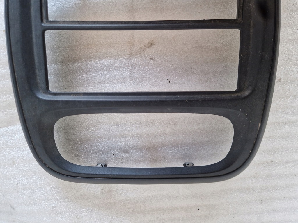 фото №3, Vivaro b trafic talento рамка консоли радио