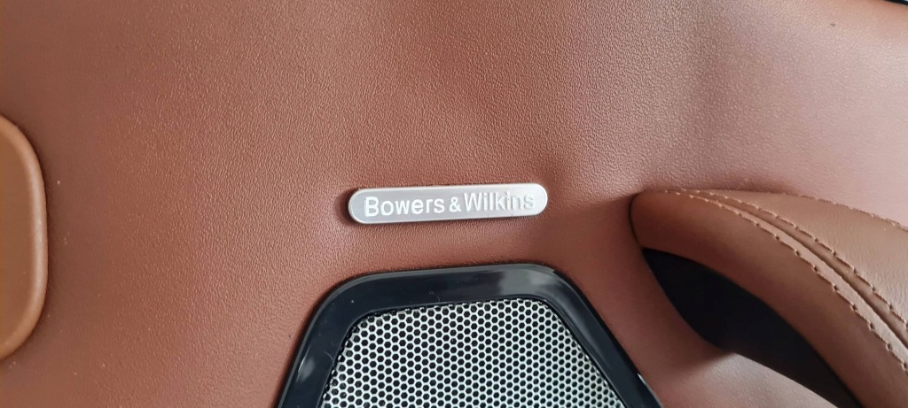 Maserati quattroporte vi карка дверь правый  передок  кожа bowers wikilns в Украине