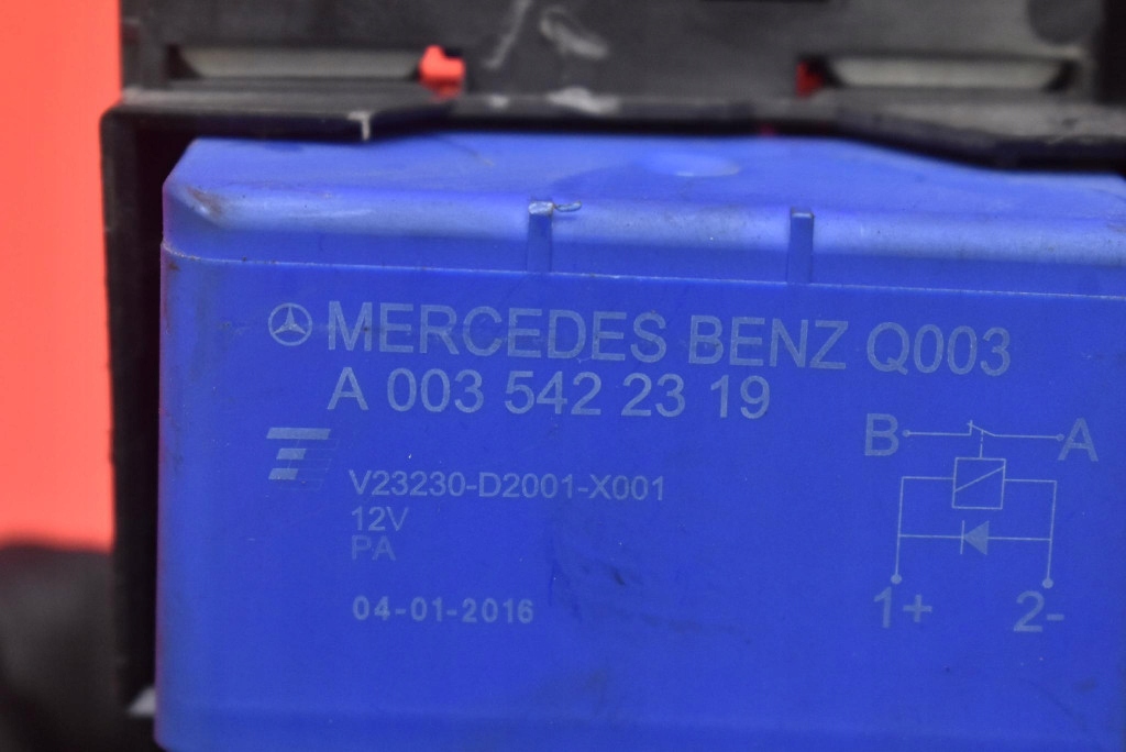 фото №7, Блок управления модуль напряжения a2465400950 mercedes cla c117 2.0 cgi 211 km 13-16