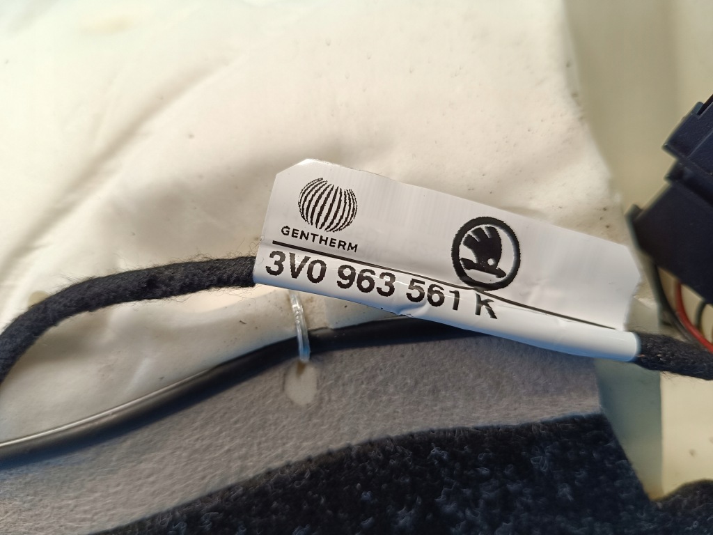 фото №11, Skoda superb 3 combi 2.0 tfsi 4x4 18r сидіння сидіння задня мат 3v0885375t