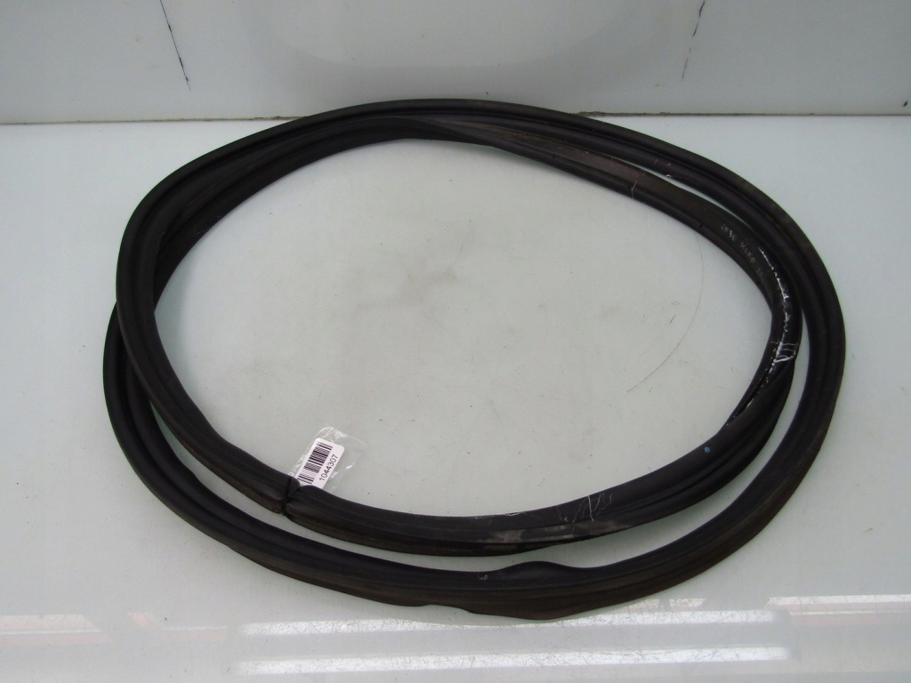 Купити Mazda cx-30 21r прокладка кришки задній задня багажника