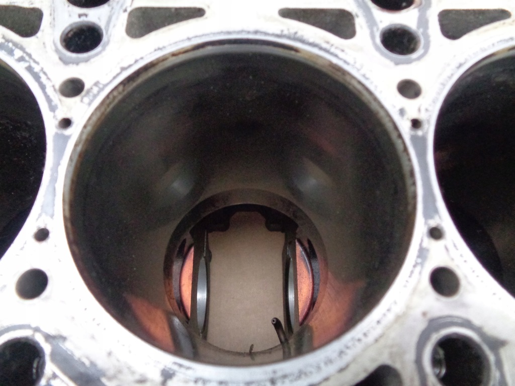 фото №7, Vw passat b6 2.0fsi bvy блок двигуна