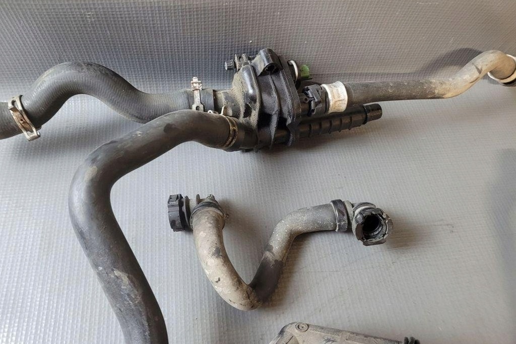 фото №7, Труба охолодження peugeot 208 9671124980 1.6l дизель 68kw 2014