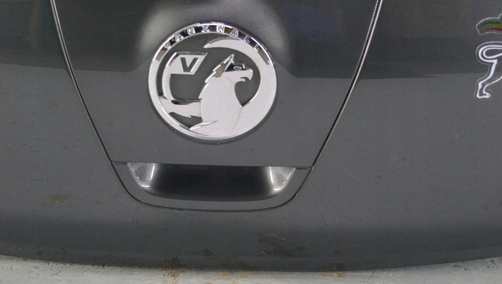 фото №11, Крышка багажника багажника задняя opel astra j 5d