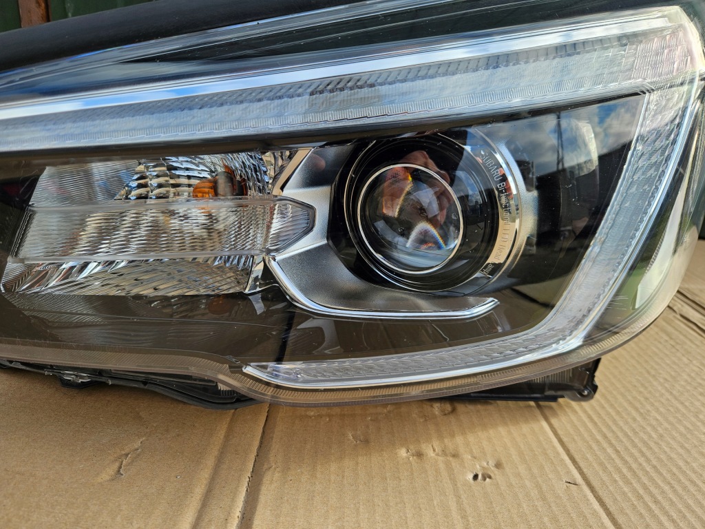 фото №3, Subaru forester v 5 лампа левый перед full led