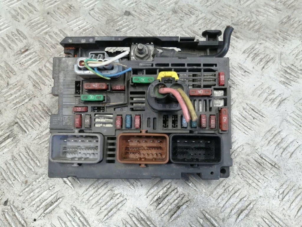 фото №1, Коробка предохранителей bsm 9807028580 peugeot 3008 1 i 1.6 e-hdi 115 km