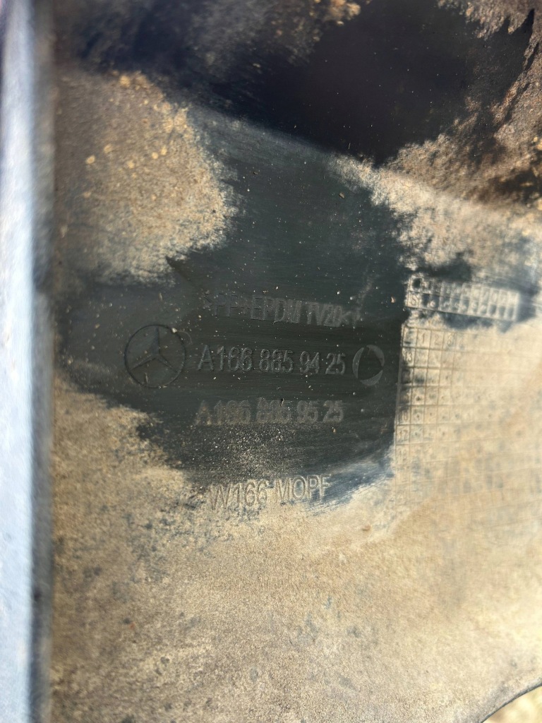 Mercedes ml gle w166 молдинг накладка бампера заднього накладка-спойлер задній a1668859425 Зі Шроту