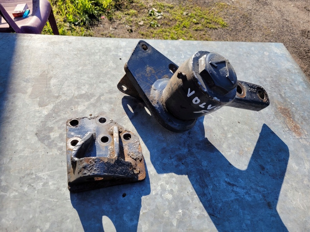 фото №1, Тяги поворотные кронштейн тяга volvo fe 6x2