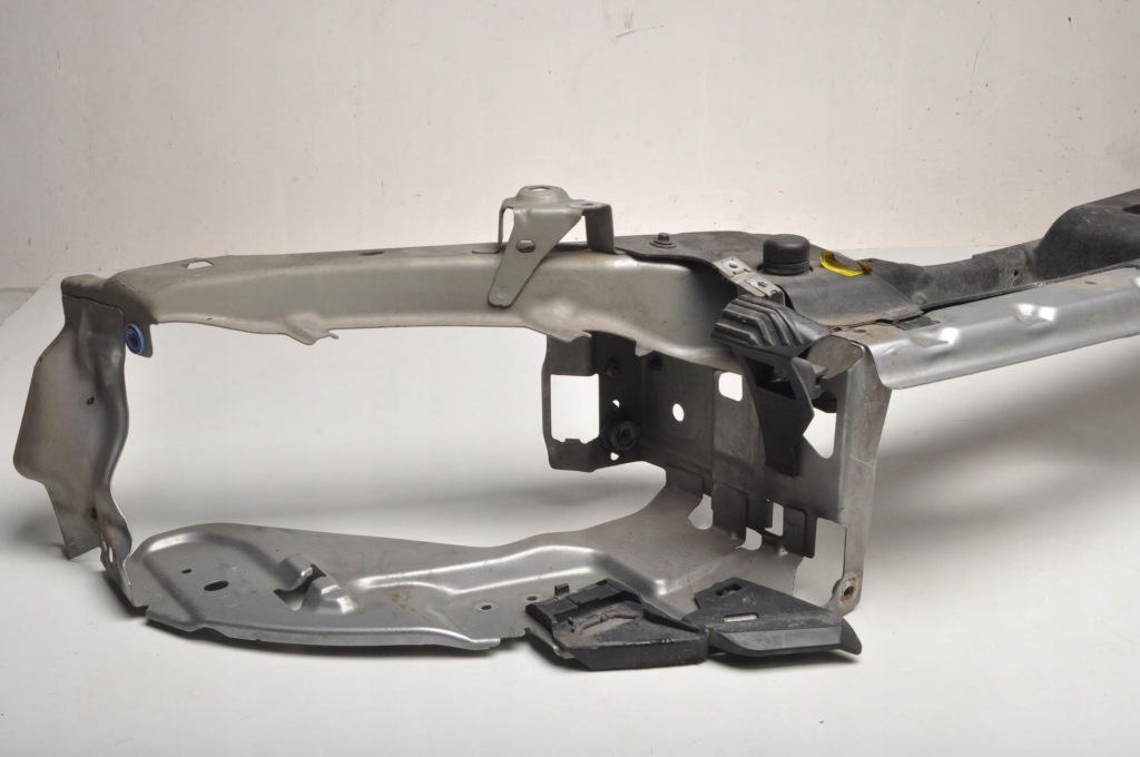 фото №2, Volvo s40 ii v50 pas передний усилитель