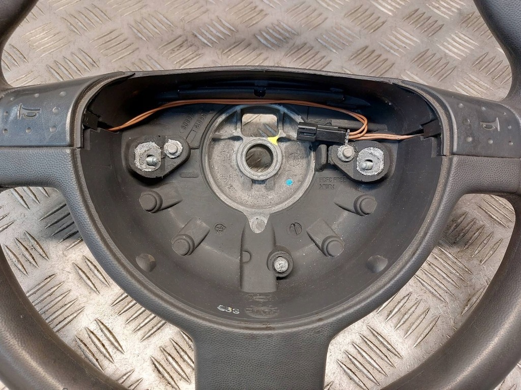 фото №9, Воздуховод + подушка opel corsa c 1.7 di 9156010