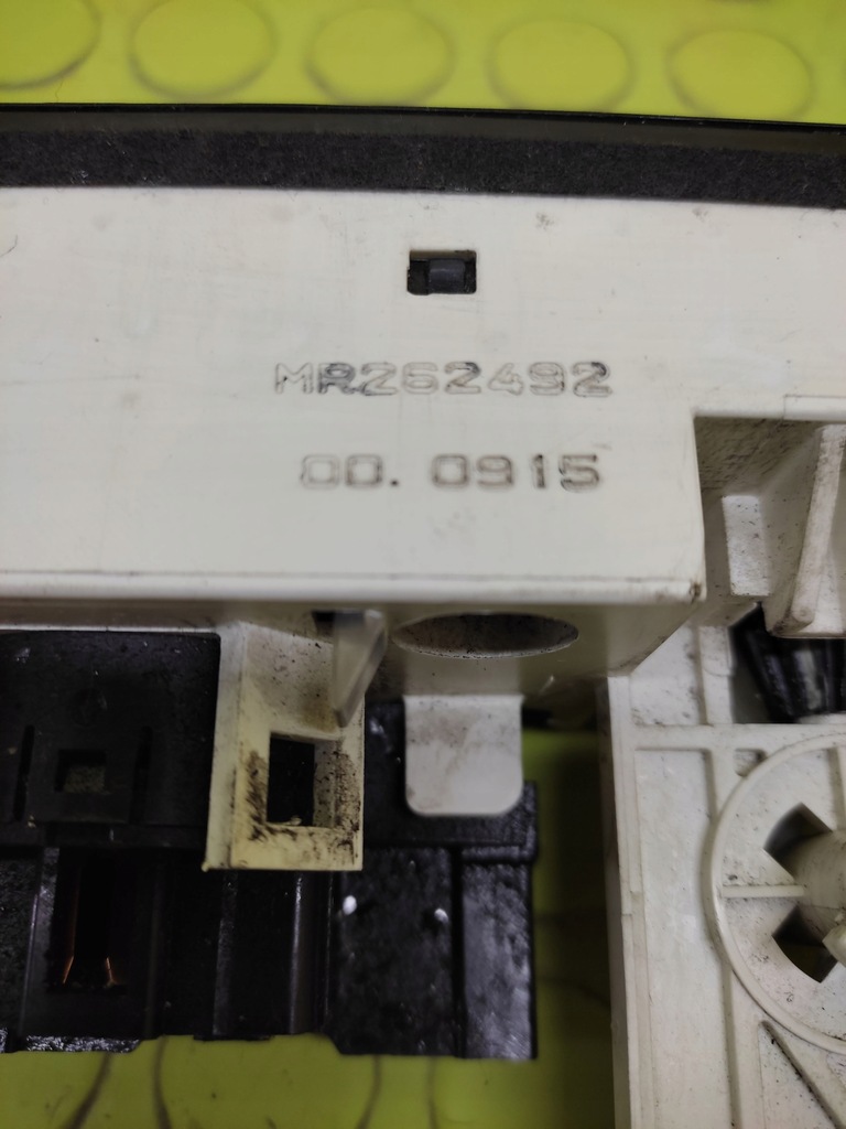 фото №6, Mitsubishi space star панель обдув кондиционера