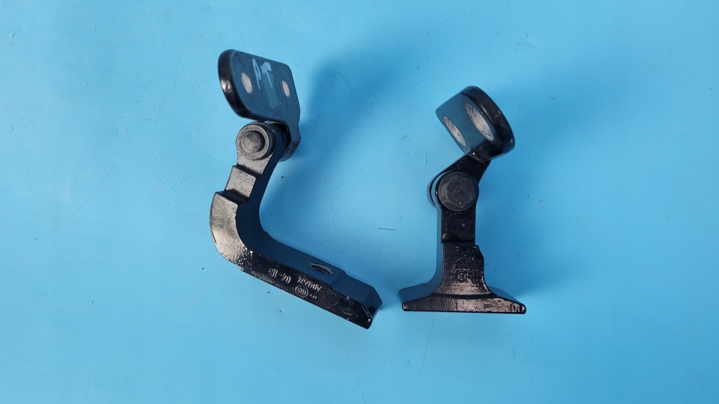 Bmw 5' g31 518d touring 18r петли дверь правый задний  7333094 7333062 Доставка