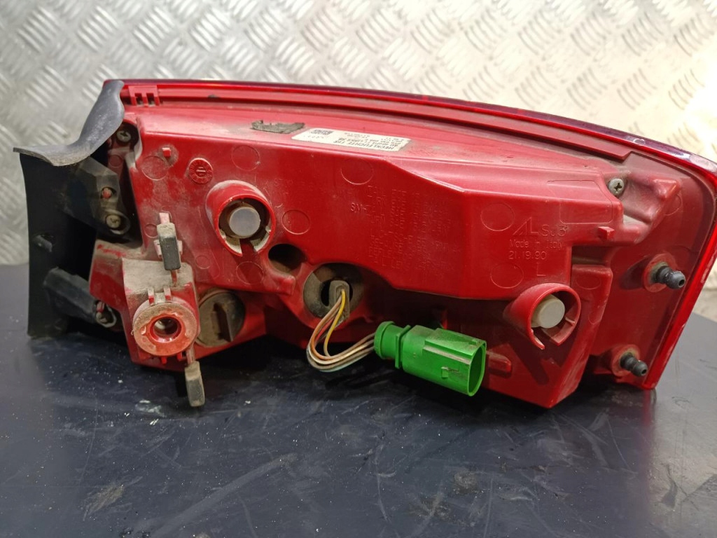 фото №6, Audi a5 8t лампа задняя левая наружная 8t8945095f