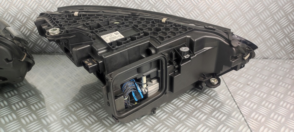 фото №12, Лампа правая правый левый левая перед передняя mercedes eqe w295 digital europa