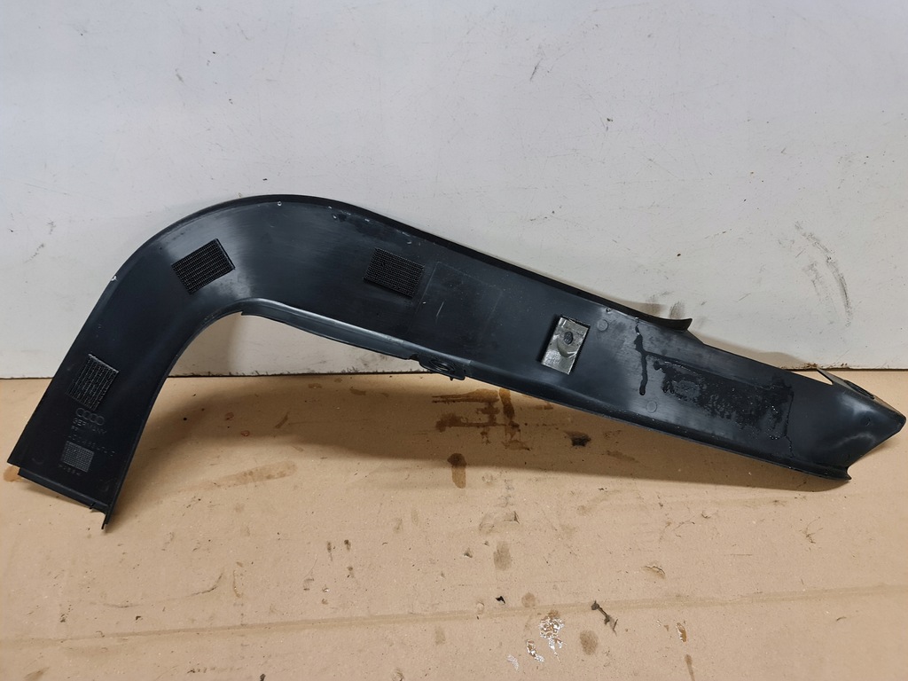 фото №5, Молдинг защита багажника правая a8 d2 4d0863474d