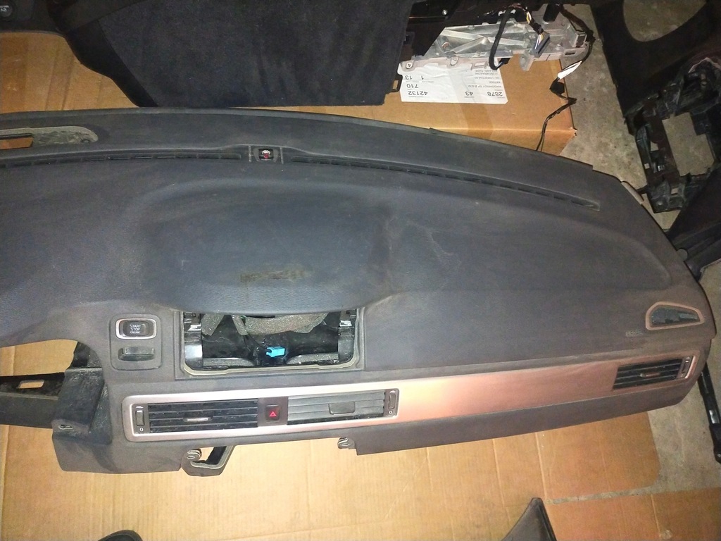 фото №7, Volvo s80 v70 iii xc70 iii приборная панель консоль lift head up