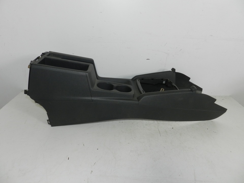 фото №5, Туннель средний подлокотник vw amarok 10-16