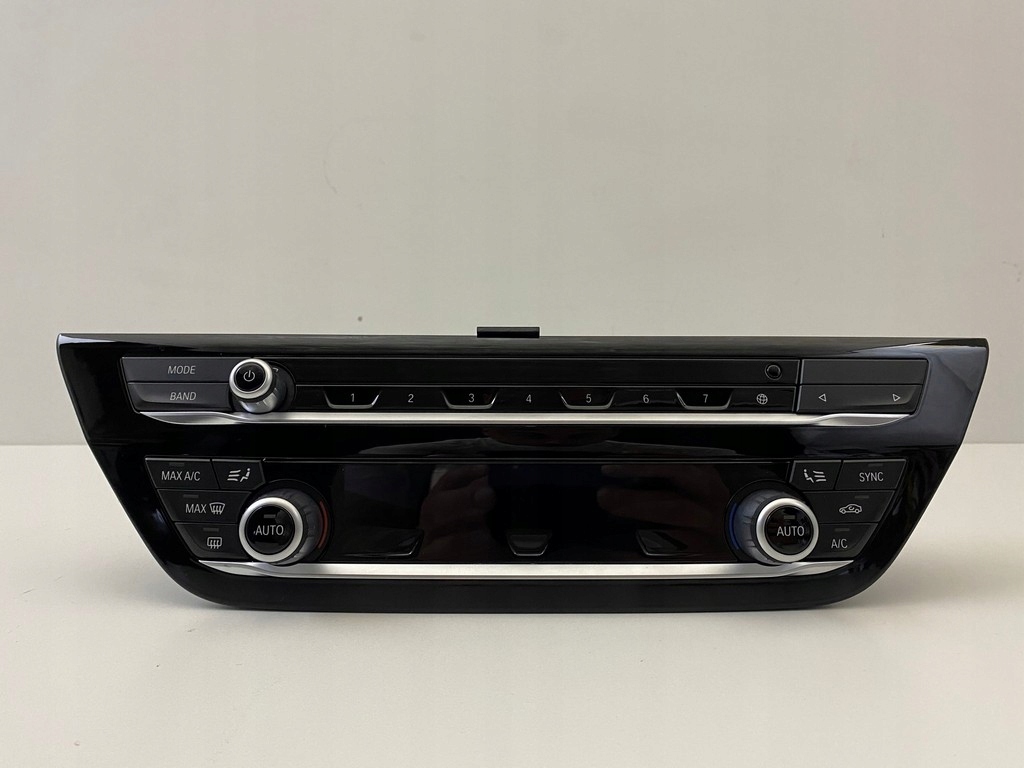 фото №1, Bmw 7 g11 g12 панель кондиционера радио cd 15-