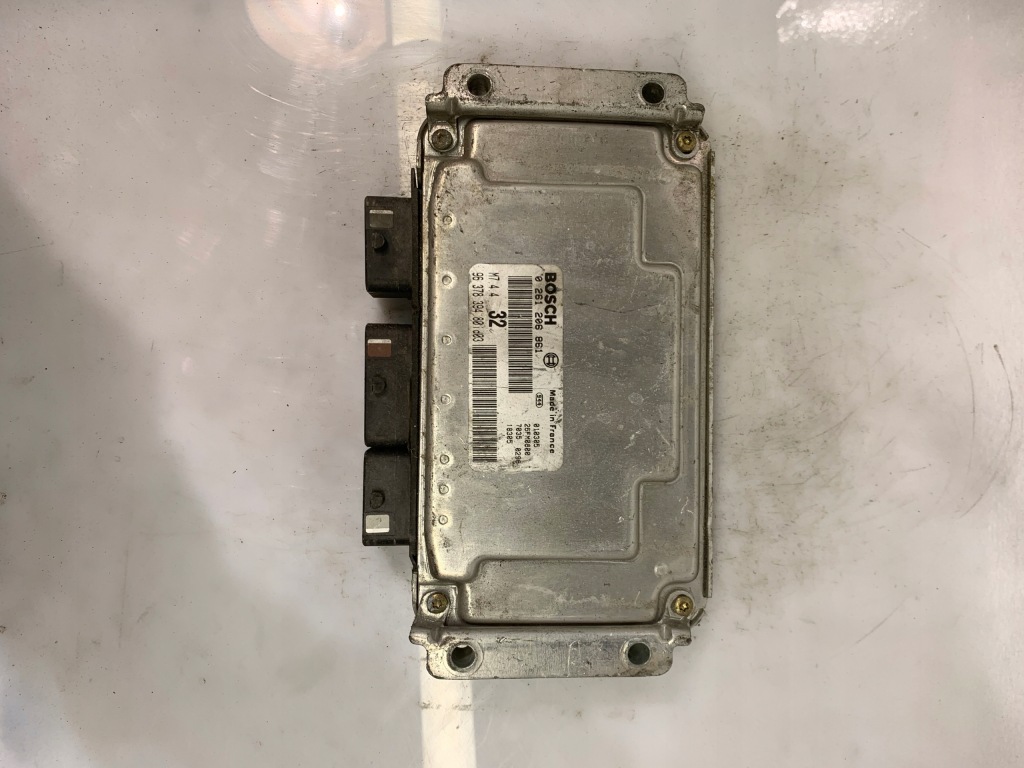 фото №1, Бортовой компьютер двигателя psa 0261206861 9637839480