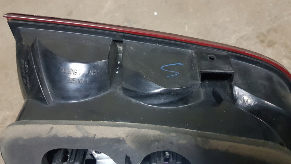 фото №5, Mercedes 251 r klasa лампа левая задняя 2518201564 оригинал