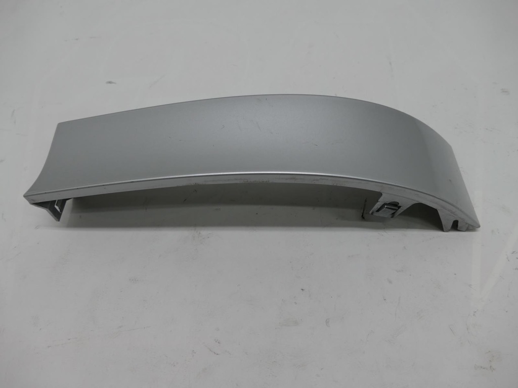 фото №1, Audi a3 8l молдинг pod фара правий задня права ly7w