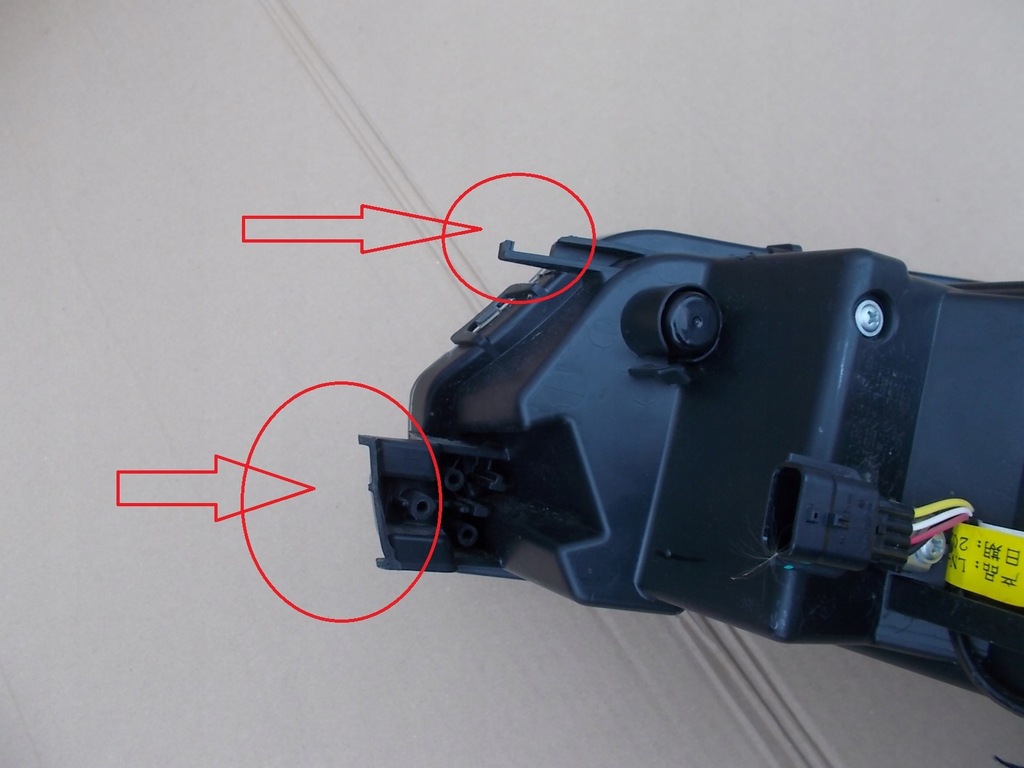 фото №8, Dacia spring лампа права led верхній