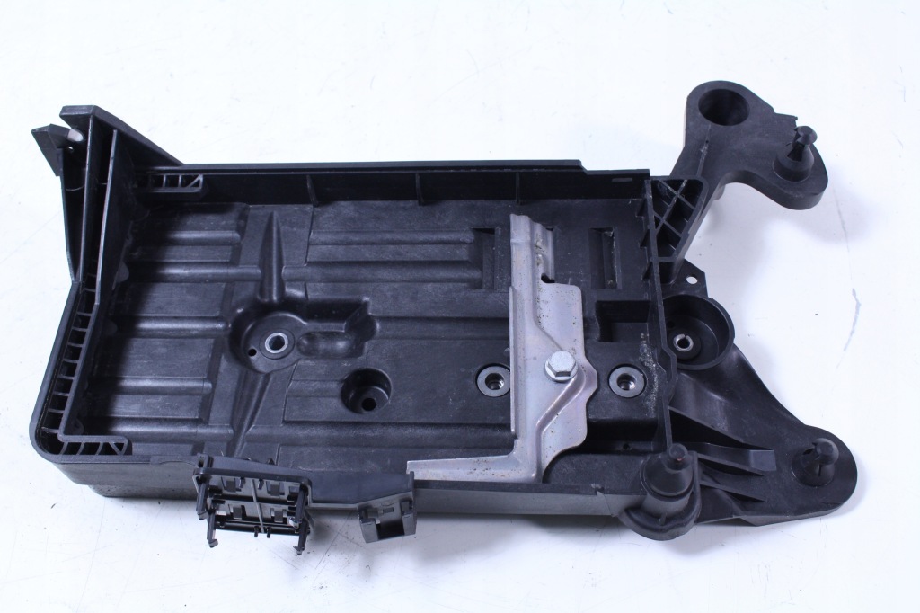 фото №1, Підставка акумулятор vw passat b8 19r. lift kombi 2.0